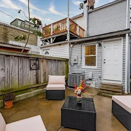 Ferienwohnung Charming Townhouse Sleeps 7 With Private Terrace Garden